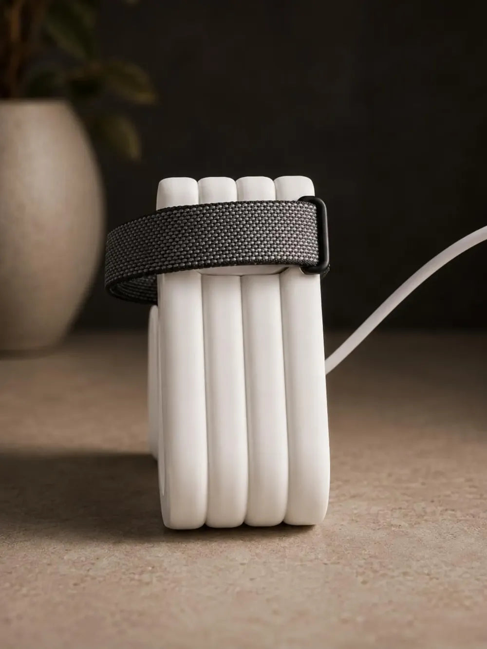 Google Fitbit Air Modern Wave Charging Station